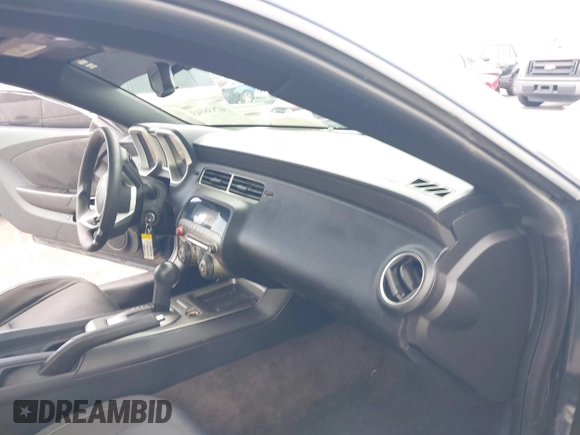 2011 Chevrolet Camaro 1LT with VIN 2G1FB1ED0B9140122, listed as a IAAI auction lot 42538043 with 202,703 mi miles and . Bid and sale history available at DreamBid. Image 5.