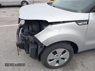 2016 Kia Soul z VIN KNDJN2A2XG7874598, wystawiony jako IAAI lot #41180041 z przebiegiem 124 346 mil mil oraz . Historia ofert i sprzedaży dostępna na DreamBid. Obrazek 14.