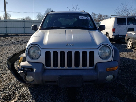 2004 Jeep Liberty Sport with VIN 1J4GL48K74W158738, listed as a Copart auction lot 49317445 with 157,988 mi miles and Salvage Title. Bid and sale history available at carsss.com. Image 5.