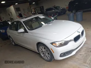 2016 BMW 3 Series 320i xDrive z VIN WBA8E5G5XGNT93549, wystawiony jako IAAI lot #41527046 z przebiegiem 101 743 mil mil oraz . Historia ofert i sprzedaży dostępna na DreamBid. Obrazek 1.