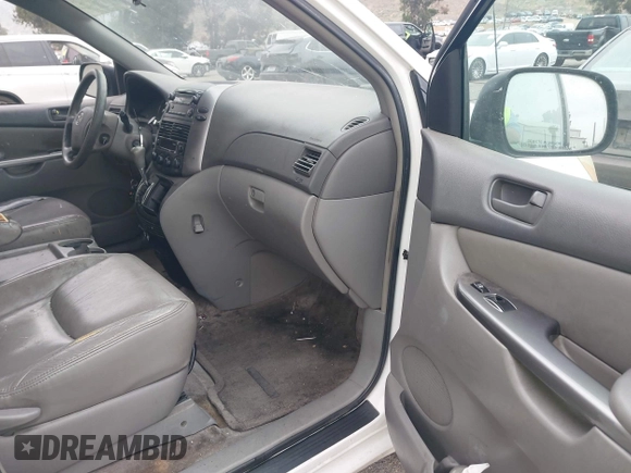 2006 Toyota Sienna CE with VIN 5TDZA23C56S451307, listed as a IAAI auction lot 42158464 with 275,876 mi miles and . Bid and sale history available at DreamBid. Image 5.