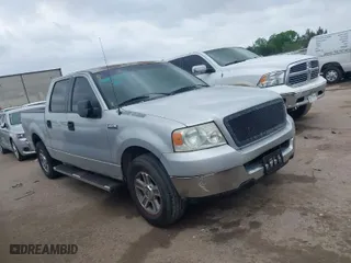 2005 Ford F-150 XLT with VIN 1FTPW12595KD95822, listed as a IAAI auction lot 41939179 with 266,307 mi miles. Bid and sale history available at carsss.com. Image 1.