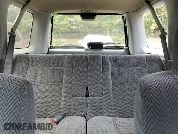 1998 Honda CR-V EX with VIN JHLRD1862WC033733, listed as a Copart auction lot 74044054 with 250,742 mi miles and Salvage Title. Bid and sale history available at carsss.com. Image 10.