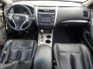 2015 Nissan Altima SL with VIN 1N4AL3AP3FN912065, listed as a Copart auction lot 49301075 with 179,522 mi miles and Salvage Title. Bid and sale history available at DreamBid. Image 8.
