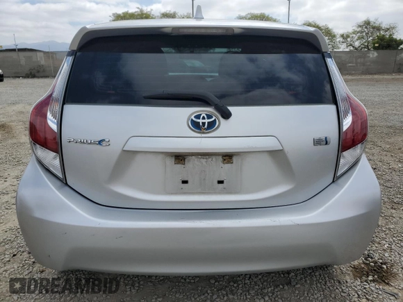 2016 Toyota Prius One z VIN JTDKDTB39G1590015, wystawiony jako Copart lot #54396425 z przebiegiem 252 383 mil mil oraz Szkoda całkowita • Salvage title. Historia ofert i sprzedaży dostępna na DreamBid. Obrazek 6.