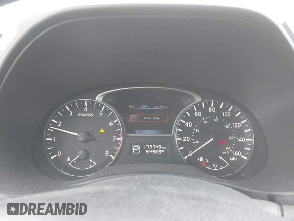 2015 Nissan Pathfinder Platinum with VIN 5N1AR2MM5FC667264, listed as a IAAI auction lot 42684869 with 173,749 mi miles and . Bid and sale history available at DreamBid. Image 7.