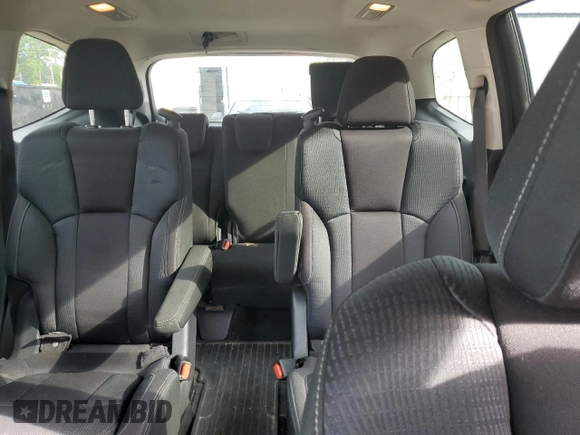 2019 Subaru Ascent Premium with VIN 4S4WMAFD7K3401900, listed as a Copart auction lot 60243585 with 110,334 mi miles and Salvage title. Bid and sale history available at DreamBid. Image 10.