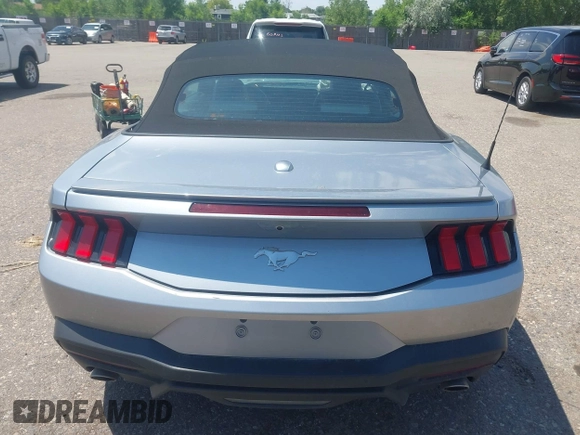 2024 Ford Mustang EcoBoost z VIN 1FAGP8UH4R5118907, wystawiony jako IAAI lot #42609174 z przebiegiem Nie podano mil oraz . Historia ofert i sprzedaży dostępna na DreamBid. Obrazek 15.