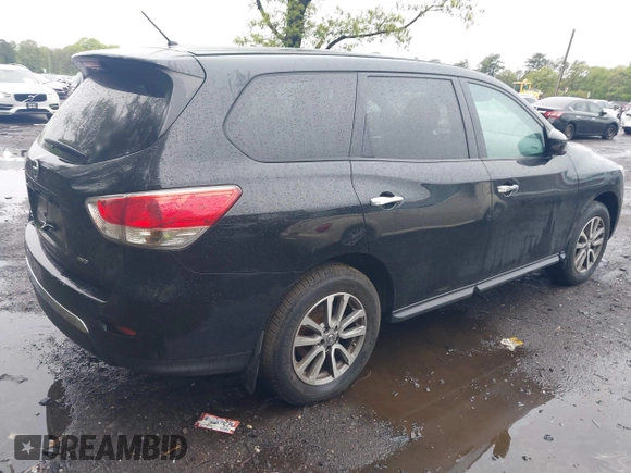2014 Nissan Pathfinder S z VIN 5N1AR2MM5EC713691, wystawiony jako IAAI lot #42189966 z przebiegiem 142 904 mil mil oraz . Historia ofert i sprzedaży dostępna na DreamBid. Obrazek 4.