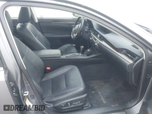 2014 Lexus ES 330 z VIN JTHBK1GGXE2148484, wystawiony jako IAAI lot #42186766 z przebiegiem 117 217 mil mil oraz . Historia ofert i sprzedaży dostępna na DreamBid. Obrazek 5.