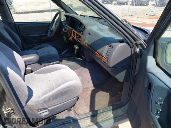1996 Jeep Grand Cherokee Laredo с VIN 1J4GZ58SXTC280868, выставлен на аукционе IAAI как лот 42653608 с пробегом 188 867 миль миль и . История ставок и продаж доступна на DreamBid. Изображение 5.