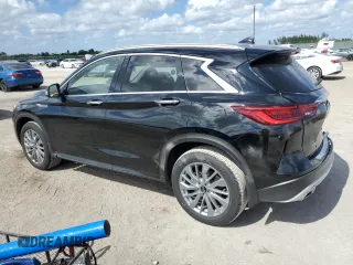 2024 Infiniti QX50 Luxe z VIN 3PCAJ5BA6RF105774, wystawiony jako Copart lot #44301445 z przebiegiem 2 532 mil mil oraz Szkoda całkowita • Salvage title. Historia ofert i sprzedaży dostępna na DreamBid. Obrazek 2.