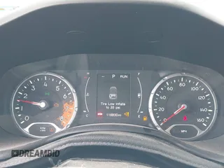 2015 Jeep Renegade Latitude with VIN ZACCJABT0FPB65587, listed as a IAAI auction lot 41913717 with 116,830 mi miles. Bid and sale history available at carsss.com. Image 7.