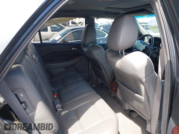2004 Acura MDX Touring Pkg w/Navigation with VIN 2HNYD18834H517618, listed as a IAAI auction lot 42003807 with 186,555 mi miles. Bid and sale history available at carsss.com. Image 8.