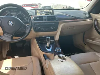 2013 BMW 3 Series 328i с VIN WBA3C1G52DNR44674, выставлен на аукционе Copart как лот 65596255 с пробегом Не указан миль и Чистый • Clean title. История ставок и продаж доступна на DreamBid. Изображение 9.