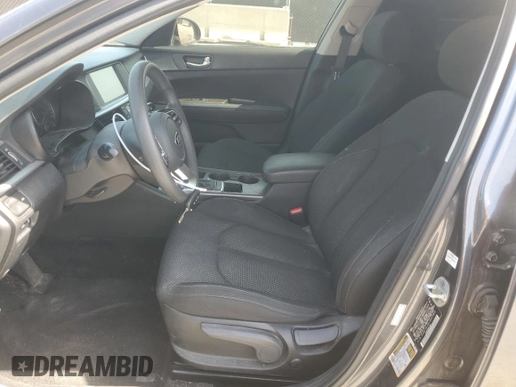 2020 Kia Optima SE z VIN 5XXGT4L35LG407866, wystawiony jako Copart lot #57312695 z przebiegiem 79 256 mil mil oraz Szkoda całkowita • Salvage title. Historia ofert i sprzedaży dostępna na DreamBid. Obrazek 7.