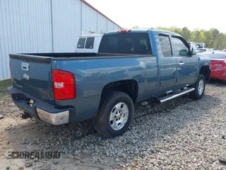 2007 Chevrolet Silverado 1500 LT w/2LT with VIN 2GCEC19J771643877, listed as a IAAI auction lot 41952197 with 160,375 mi miles. Bid and sale history available at carsss.com. Image 4.