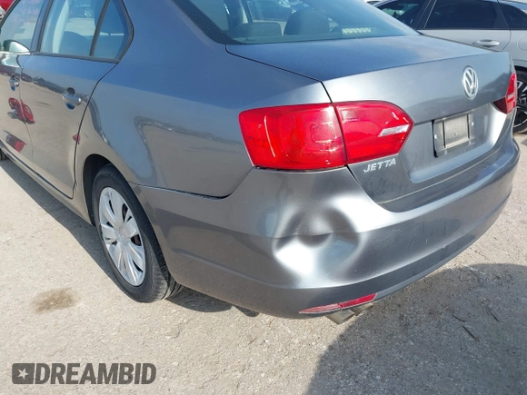2012 Volkswagen Jetta S с VIN 3VW2K7AJ6CM349407, выставлен на аукционе IAAI как лот 42228611 с пробегом 178 252 миль миль и . История ставок и продаж доступна на DreamBid. Изображение 6.