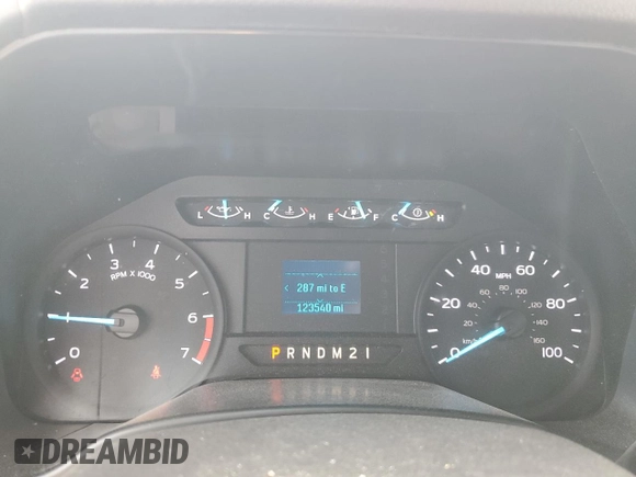 2018 Ford Super Duty F-250 SRW XL with VIN 1FDBF2B60JEC06830, listed as a Copart auction lot 84163034 with 123,540 mi miles and Salvage Title. Bid and sale history available at carsss.com. Image 9.