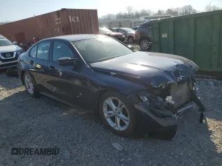 2021 BMW M3 with VIN WBS53AY06MFL37453, listed as a Copart auction lot 44033564 with 21,598 mi miles and Salvage Title. Bid and sale history available at carsss.com. Image 4.