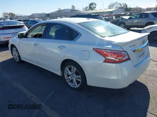 2013 Nissan Altima SV with VIN 1N4BL3AP7DN431432, listed as a IAAI auction lot 41389189 with 227,047 mi miles and . Bid and sale history available at DreamBid. Image 3.