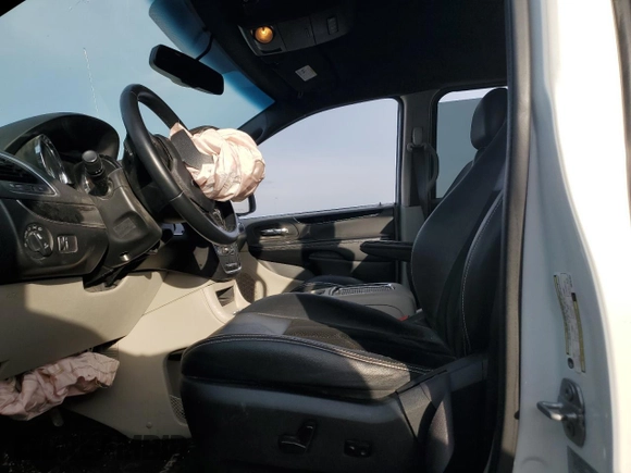 2017 Dodge Grand Caravan SXT with VIN 2C4RDGCG6HR761257, listed as a Copart auction lot 43069225 with 88,540 mi miles and Salvage Title. Bid and sale history available at DreamBid. Image 7.
