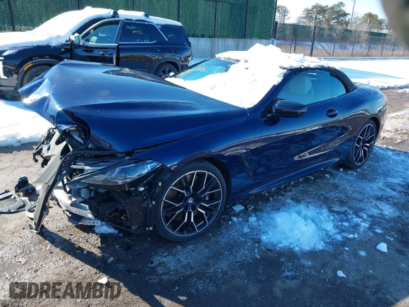 2023 BMW 8 Series z VIN WBAFY4C01PCK86940, wystawiony jako IAAI lot #41510311 z przebiegiem 15 696 mil mil oraz . Historia ofert i sprzedaży dostępna na DreamBid. Obrazek 16.