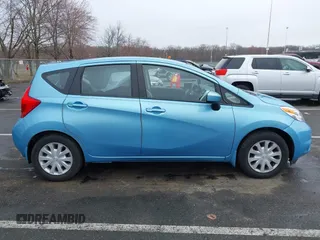 2015 Nissan Note S Plus z VIN 3N1CE2CP2FL400790, wystawiony jako IAAI lot #41825865 z przebiegiem 26 571 mil mil oraz . Historia ofert i sprzedaży dostępna na DreamBid. Obrazek 13.