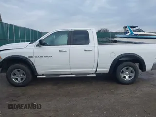 2012 Ram 1500 Big Horn z VIN 1C6RD6GT0CS323124, wystawiony jako IAAI lot #41486027 z przebiegiem 107 784 mil mil oraz . Historia ofert i sprzedaży dostępna na DreamBid. Obrazek 15.