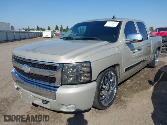 2007 Chevrolet Silverado 1500 LS with VIN 3GCEC13C87G516170, listed as a IAAI auction lot 42163134 with 185,591 mi miles and . Bid and sale history available at DreamBid. Image 2.