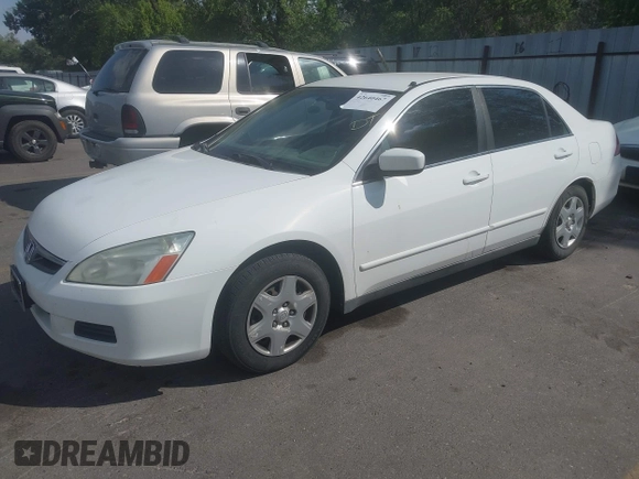 2007 Honda Accord LX with VIN 1HGCM56457A039536, listed as a IAAI auction lot 42640467 with 303,475 mi miles and . Bid and sale history available at DreamBid. Image 2.