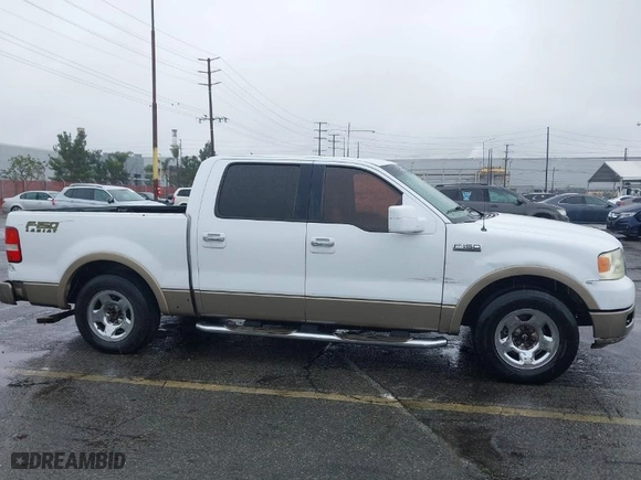 2005 Ford F-150 XLT with VIN 1FTPW12585KC40873, listed as a IAAI auction lot 41580374 with 161,954 mi miles. Bid and sale history available at carsss.com. Image 15.