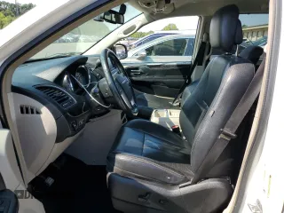 2011 Chrysler Town & Country Touring L with VIN 2A4RR8DG6BR796596, listed as a Copart auction lot 66468534 with 170,479 mi miles and Clean Title. Bid and sale history available at DreamBid. Image 7.
