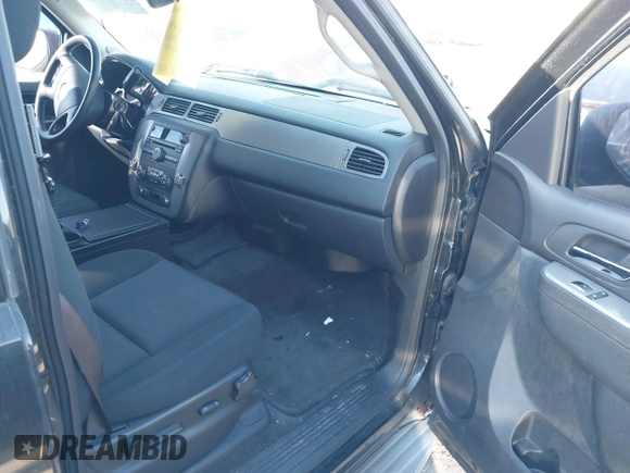 2012 Chevrolet Tahoe Commercial with VIN 1GNLC2E04CR191339, listed as a IAAI auction lot 41642943 with 152,941 mi miles and . Bid and sale history available at DreamBid. Image 5.