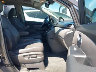 2016 Honda Odyssey EX-L with VIN 5FNRL5H66GB093249, listed as a IAAI auction lot 42044800 with 133,923 mi miles. Bid and sale history available at carsss.com. Image 5.