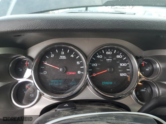 2011 GMC Sierra 2500HD SLE with VIN 1GT220CG4BZ212653, listed as a Copart auction lot 81278194 with 141,740 mi miles and Clean Title. Bid and sale history available at carsss.com. Image 9.
