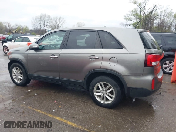 2014 Kia Sorento LX with VIN 5XYKT3A67EG477367, listed as a IAAI auction lot 41911249 with 172,320 mi miles and . Bid and sale history available at DreamBid. Image 15.