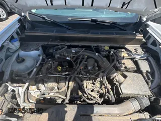 2022 Ford Maverick XL z VIN 3FTTW8F98NRA53388, wystawiony jako Copart lot #57614245 z przebiegiem 137 672 mil mil oraz Czysty tytuł • Clean title. Historia ofert i sprzedaży dostępna na DreamBid. Obrazek 7.
