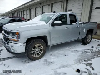 2018 Chevrolet Silverado 1500 LT with VIN 1GCVKREH2JZ335003, listed as a Copart auction lot 45525745 with 65,387 mi miles and Salvage Title. Bid and sale history available at carsss.com. Image 1.
