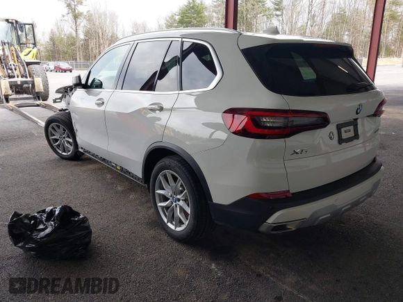 2023 BMW X5 xDrive40i with VIN 5UXCR6C05P9R85868, listed as a IAAI auction lot 41816839 with 34,913 mi miles. Bid and sale history available at carsss.com. Image 3.