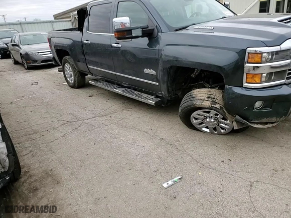 2017 Chevrolet Silverado 3500HD High Country with VIN 1GC4K1EYXHF234980, listed as a Copart auction lot 43928055 with 705,700 mi miles and Salvage Title. Bid and sale history available at carsss.com. Image 10.