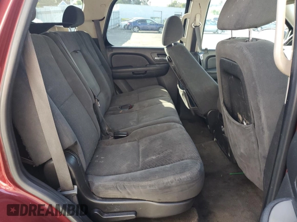 2008 Chevrolet Tahoe LS z VIN 1GNFC13C98R173690, wystawiony jako Copart lot #55685055 z przebiegiem 238 552 mil mil oraz Szkoda całkowita • Salvage title. Historia ofert i sprzedaży dostępna na DreamBid. Obrazek 11.