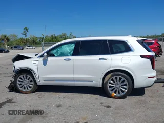 2024 Cadillac XT6 FWD Premium Luxury с VIN 1GYKPCRS0RZ700856, выставлен на аукционе IAAI как лот 41853450 с пробегом 6 507 миль миль и . История ставок и продаж доступна на DreamBid. Изображение 14.