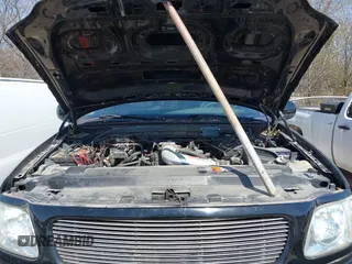 1998 Ford F-250 z VIN 1FTPX28L7WNA79621, wystawiony jako IAAI lot #41783554 z przebiegiem 254 342 mil mil oraz . Historia ofert i sprzedaży dostępna na DreamBid. Obrazek 10.