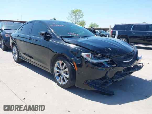 2015 Chrysler 200 S with VIN 1C3CCCBB0FN554918, listed as a IAAI auction lot 42008236 with 88,130 mi miles. Bid and sale history available at carsss.com. Image 1.