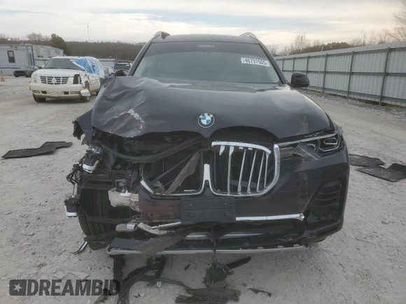2022 BMW X7 xDrive40i with VIN 5UXCW2C06N9L50284, listed as a Copart auction lot 46737505 with 0 mi miles and Salvage Title. Bid and sale history available at carsss.com. Image 5.