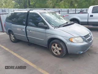 2005 Dodge Caravan SXT z VIN 2D4GP44L25R214770, wystawiony jako IAAI lot #42455359 z przebiegiem 273 979 mil mil oraz . Historia ofert i sprzedaży dostępna na DreamBid. Obrazek 1.