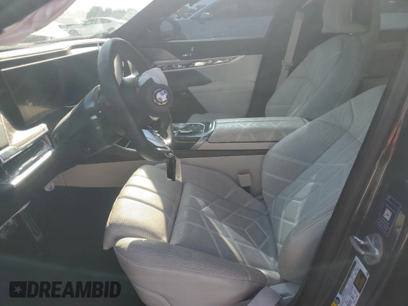 2023 BMW 7 Series 760i xDrive with VIN WBA33EJ09PCM54270, listed as a Copart auction lot 56201195 with 39,708 mi miles and Salvage title. Bid and sale history available at DreamBid. Image 7.