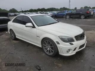 2009 Mercedes-Benz C 63 AMG with VIN WDDGF77X39F284619, listed as a Copart auction lot 61076125 with 108,601 mi miles and Salvage title. Bid and sale history available at DreamBid. Image 4.