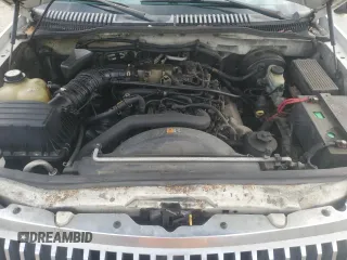 2004 Mercury Mountaineer Convenience z VIN 4M2DU86WX4ZJ38009, wystawiony jako Copart lot #51409825 z przebiegiem 135 324 mil mil oraz Czysty tytuł • Clean title. Historia ofert i sprzedaży dostępna na DreamBid. Obrazek 12.
